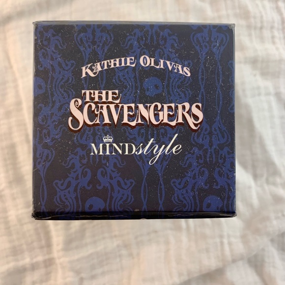 “Beaumont” Kathie Olivas The Scavengers Collection - Picture 3 of 12